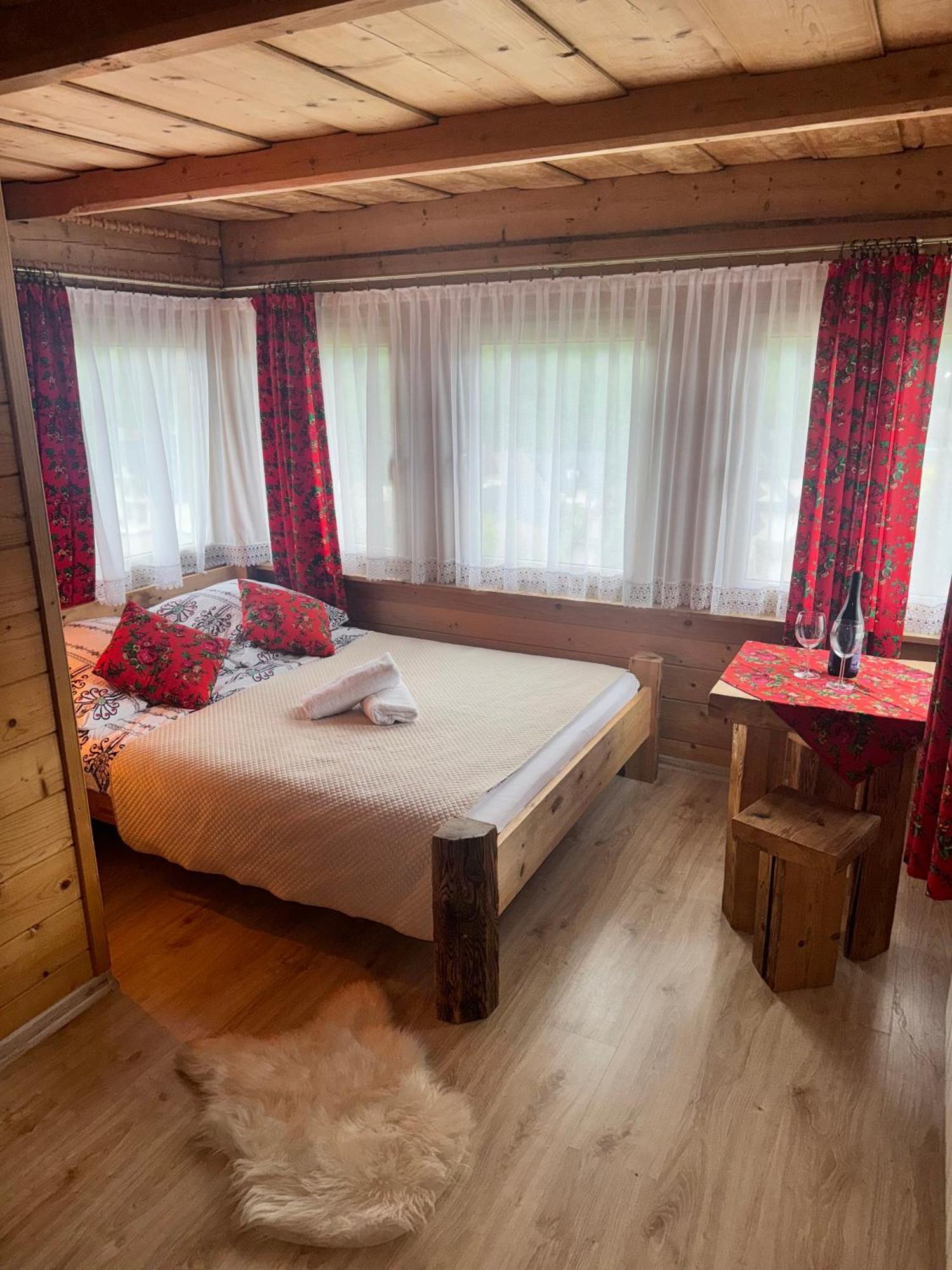 U Mlynorza Apartment Suche Bagian luar foto
